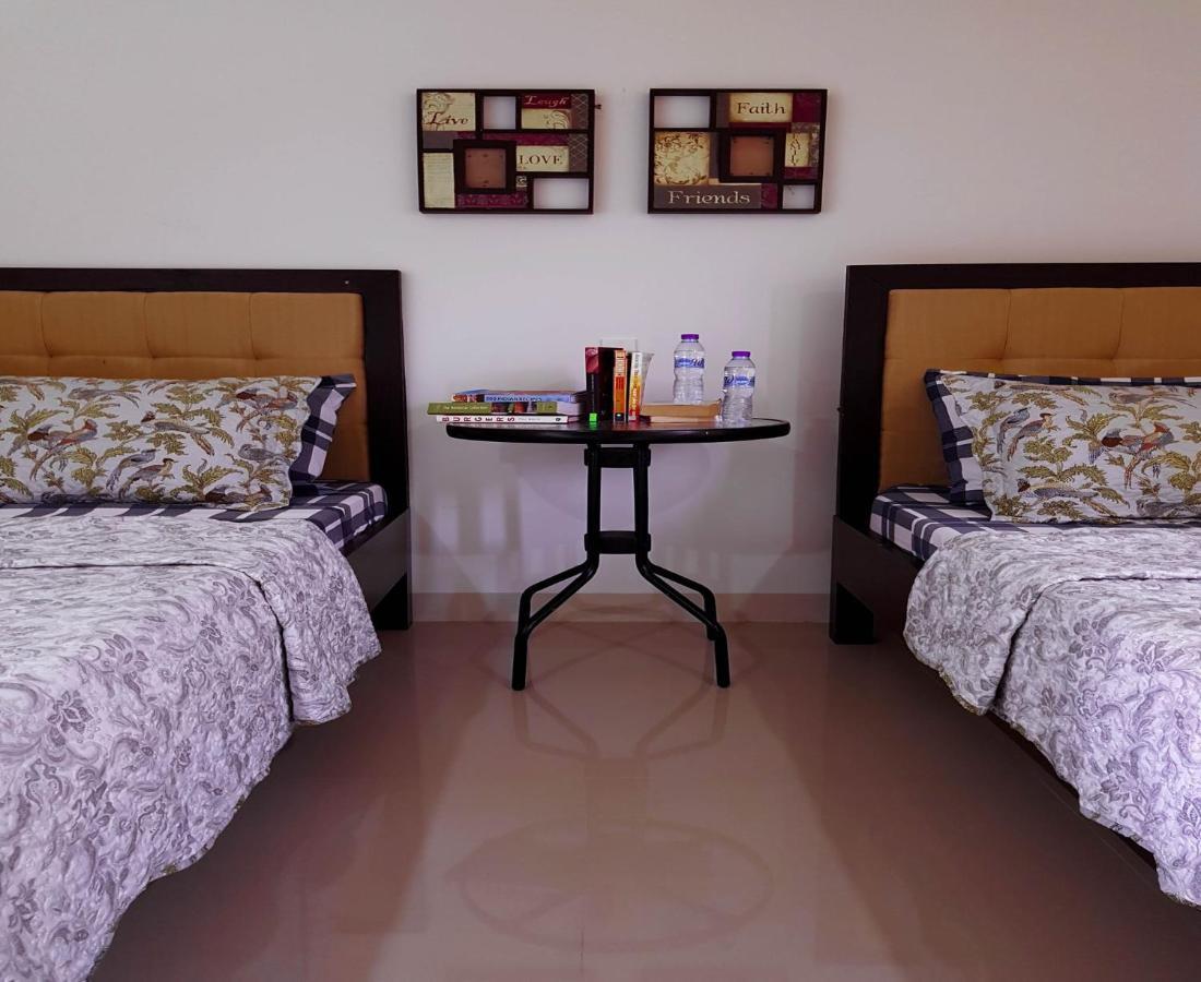 Casa Victoria Resort And Restaurant Pagudpud Bagian luar foto